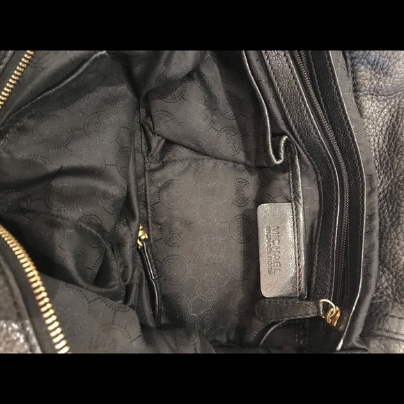 Michael Kors purse - Picture 8 of 8